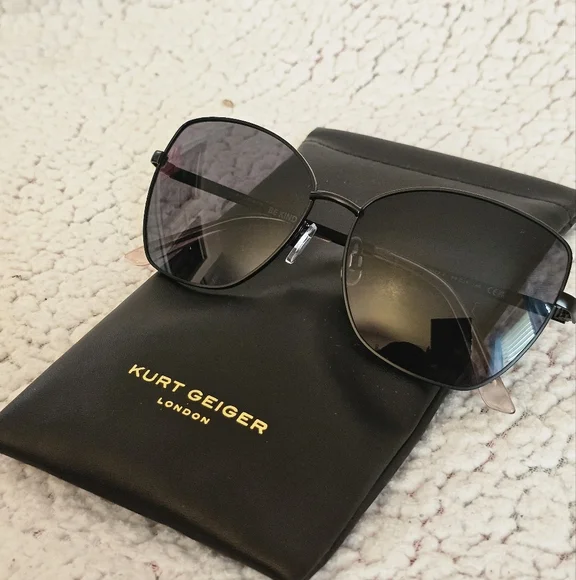 Kurt Geiger Black Gradient Sunglasses With Case-NWOT - Picture 3 of 7